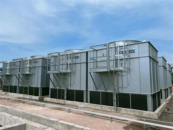 逆流閉式冷卻塔的循環水系統,逆流式閉式冷卻塔